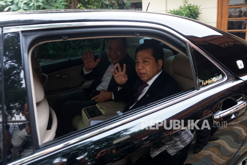 House Speaker Setya Novanto has been named suspect in e-ID card procurement corruption case by KPK. He filed a pro-trial suits against KPK and the first hearing was held on Tuesday (September 12).
