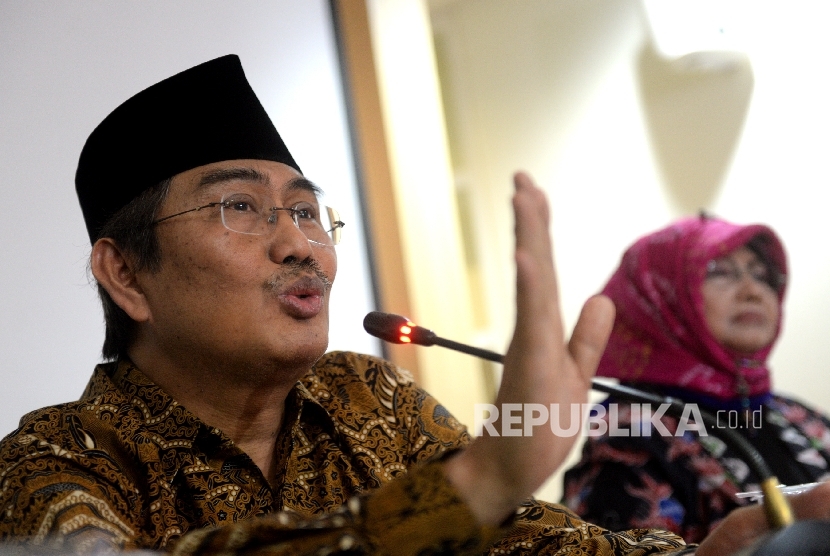 Ketua Umum Ikatan Cendekiawan Muslim Indonesia (ICMI) Jimly Asshiddiqie.