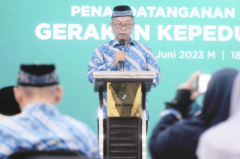 Ketua Umum JSIT Fahmi Zulkarnain menyampaikan sambutan sebelum penandatanganan nota kesepahaman Gerakan Kepedulian Sejak Dini di Jakarta, Selasa (6/6/2023). Badan Amil Zakat Nasional (Baznas) bersama Jaringan Sekolah Islam Terdapdu (JSIT) Indonesia melakukan penandatanganan kerja sama (MoU) sekaligus menyalurkan bantuan tahap II untuk korban gempa Turki dan Suriah.