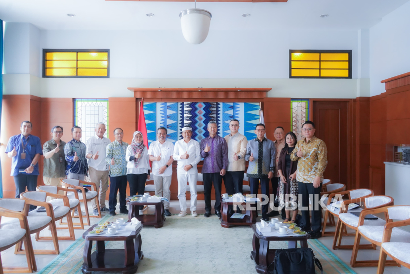 Kadin Jabar Temui Gubernur Jabar Dedi Mulyadi Bahas Soal Investasi