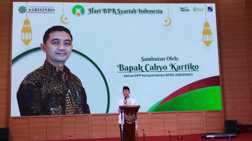 Ketua Umum Kompartemen BPR Syariah Asbisindo Cahyo Kartiko, dalam kegiatan tasyakuran Hari BPR SYARIAH tahun 1445H di Bumi HIK Parahyangan Bandung, Rabu petang (3/4/2024).