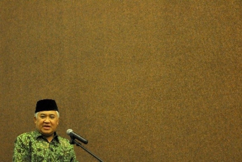    Ketua Umum Majelis Ulama Indonesia (MUI) Din Syamsuddin memberikan sambutan pada acara peluncuran dan sosialisasi fatwa MUI No.4 tahun 2014 tentang pelestarian satwa langka di Jakarta, Rabu (12/3). 