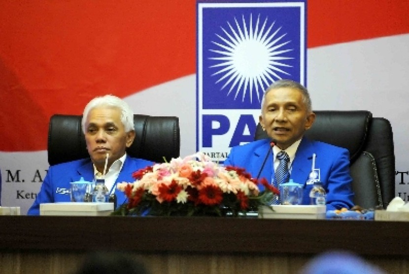 Ketua Umum PAN Hatta Rajasa bersama Ketua MPP PAN Amien Rais di kantor DPP PAN, Jakarta, Rabu (7/1) malam WIB.