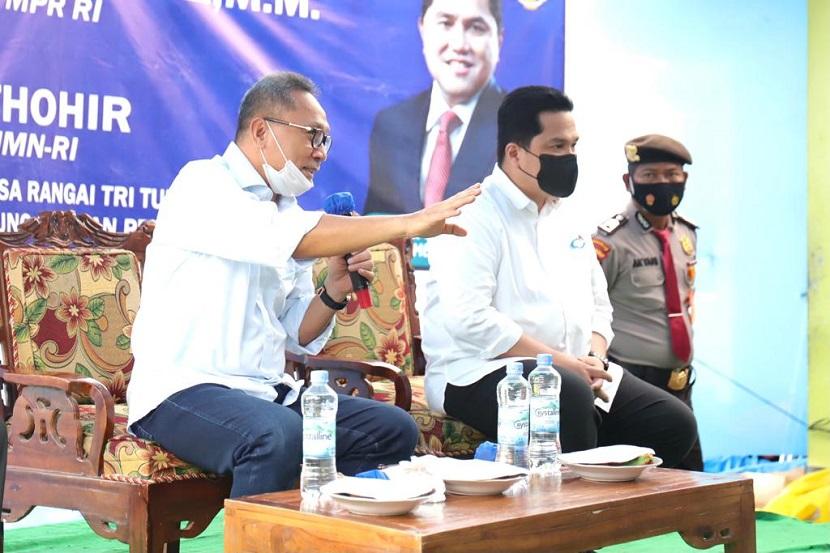 Ketua Umum Partai Amanat Nasional (PAN) Zulkifli Hasan (kiri) dan Meneg BUMN Erick Thohir bersafari keliling Lampung  sejak Jumat (18/6/2021).