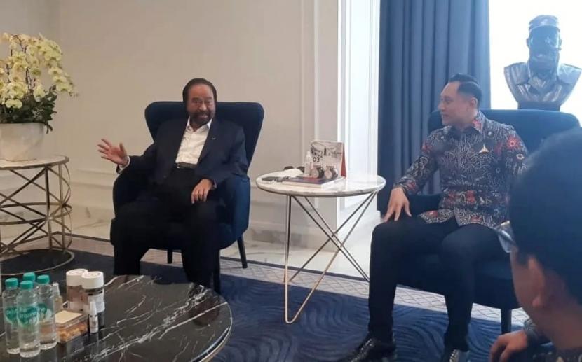 Ketua Umum Partai Demokrat, Agus Harimurti Yudhoyono (AHY) dan Ketua Umum Partai Nasdem Surya Paloh.