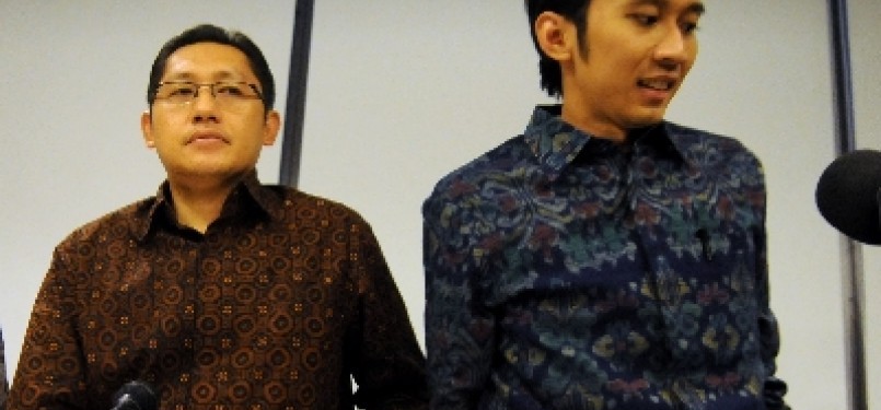 Ketua Umum Partai Demokrat Anas Urbaningrum (kiri) dan Sekretaris Jenderal Partai Demokrat (PD) Edhie Baskoro Yudhoyono (kanan).