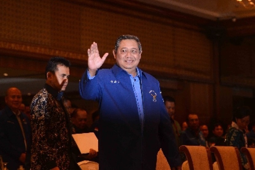 Ketua Umum Partai Demokrat, Susilo Bambang Yudhoyono menghadiri pembukaan Rapat Pimpinan Nasional (Rapimnas) Partai Demokrat di Hotel Sultan, Jakarta, Ahad (18/5). 