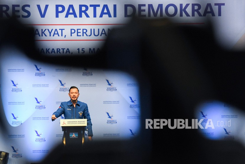 Ketua Umum Partai Demokrat yang baru, Agus Harimurti Yudhoyono menyampaikan pidato kemenangannya saat Kongres V Partai Demokrat di Jakarta, Ahad (15/3/2020).(Antara/M Risyal Hidayat)