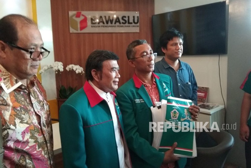 Ketua Umum Partai Idaman,  Rhoma Irama didampingi Sekjen Partai Idaman,  Ramdansyah,  mendaftarkan gugatan atas keputusan KPU terkait hasil penelitian administrasi perbaikan parpol calon peserta Pemilu 2019.  Partai Idaman berharap masih bisa mengikuti verifikasi faktual. 