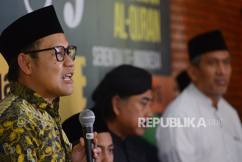 Ketua Umum Partai Kebangkitan Bangsa Muhaimin Iskandar memberikan keterangan kepada media terkait Nusantara Mengaji saat menggelar konferensi pers di Ciganjur, Jakarta Selatan, Jumat (6/5).(Republika/Raisan Al Farisi)