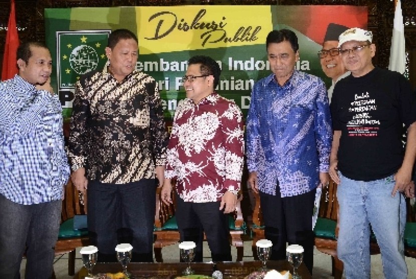 Ketua Umum Partai Kebangkitan Bangsa (PKB), Muhaimin Iskandar (tengah).