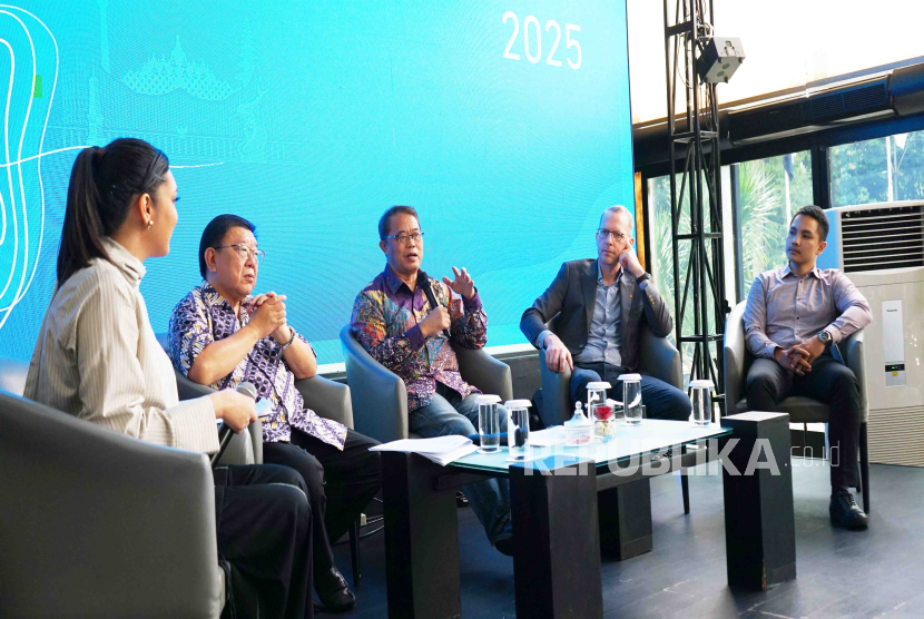 Ketua Umum PB-PDGI Drg. Usman Sumantri, MSc, dalam konferensi pers di Jakarta, Kamis (8/5/2025).