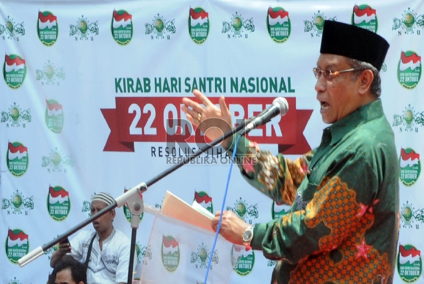 Ketua Umum PBNU KH Said Aqil Siroj memberikan sambutannya pada acara penutupan Kirab Resolusi Jihad NU, dalam rangka Menyambut hari Santri Nasional, Kamis (22/10) di Jakarta. 