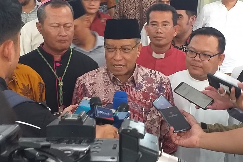 Ketua Umum PBNU, Prof KH Said Aqil Siroj usai Deklarasi Pemilu Damai di Kantor LPOI, Jakarta Pusat, Jumat (22/3).