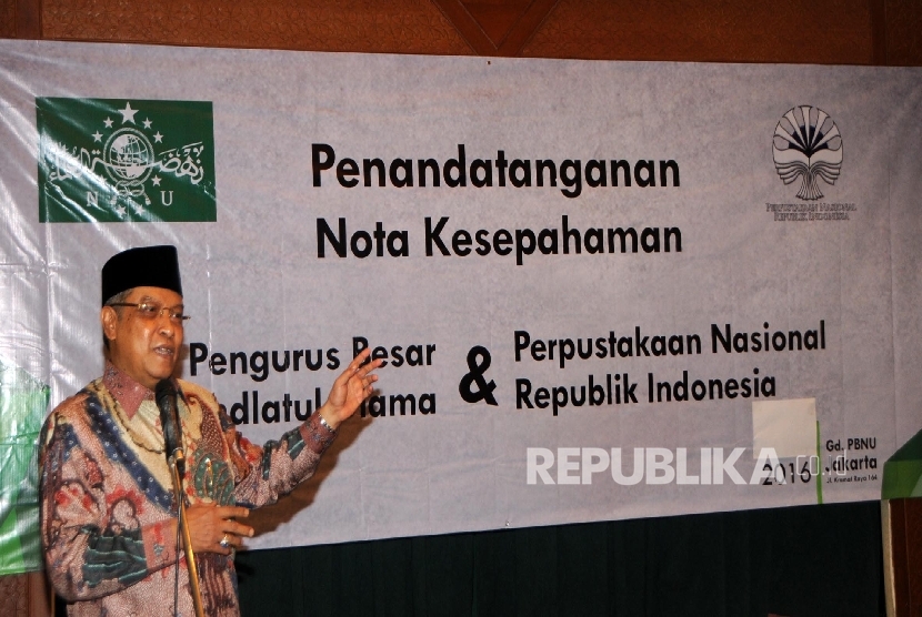 Ketua Umum PBNU Said Aqil Siroj menyampaikan kata sambutannya pada acara penandatangan kerjasama antara NU dengan Perpusnas, di Jakarta, Selasa (23/2).