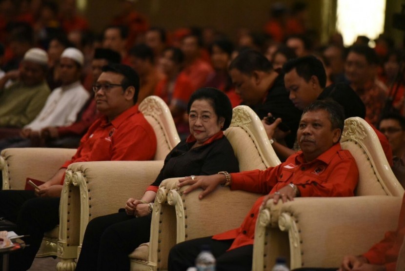 Ketua Umum PDIP Megawati Soekarno Putri saat membuka rapat koordinasi Tiga Pilar PDI Perjuangan yang digelar di Hotel Novotel, Pangkal Pinang, Bangka
