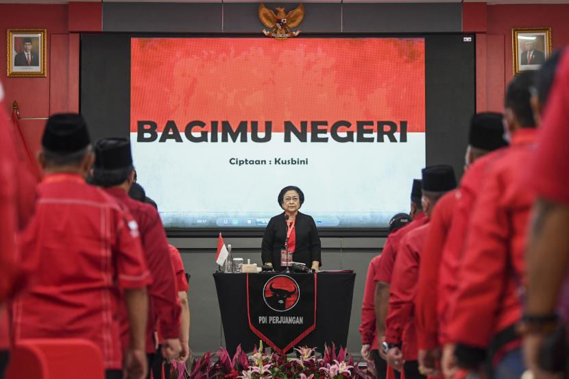 Ketua Umum PDIP Megawati Soekarnoputri memimpin jalannya Penutupan Rakernas II PDIP di Sekolah Partai, Lenteng Agung, Jakarta, Kamis (23/6/2022). 