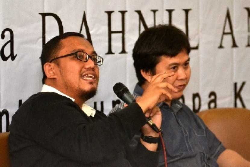 Ketua Umum Pemuda Muhammadiyah Dahnil Anzar Simanjuntak (kiri).