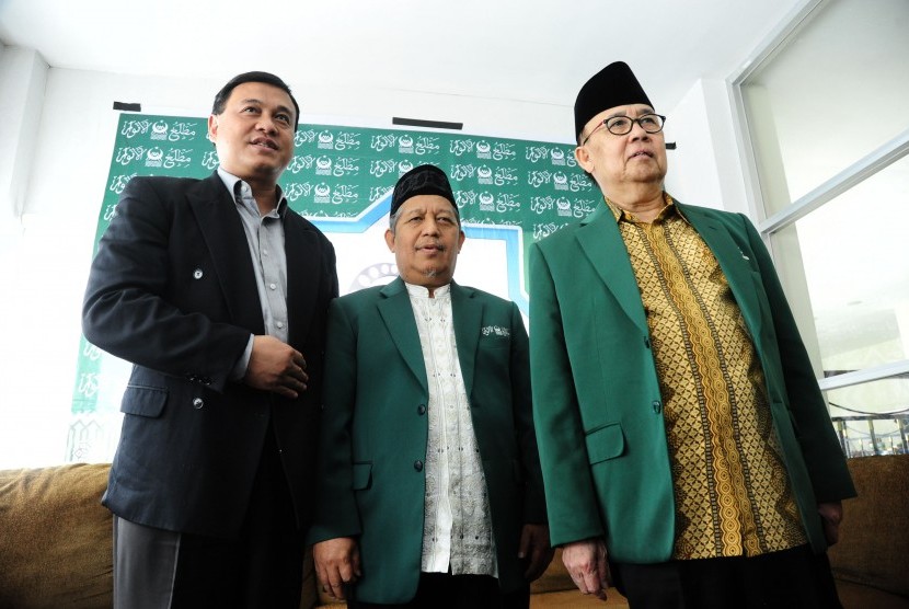 Ketum Mathla’ul Anwar: BPIP Butuh Membumikan Pancasila. Ketua Umum Pengurus Besar Mathlaul Anwar KH Ahmad Sadeli Karim (tengah).