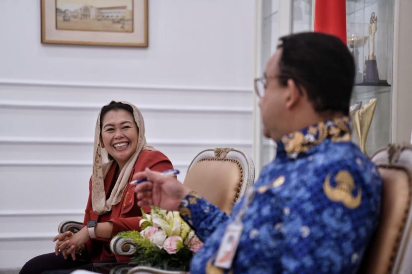 Politikus Yenny Wahid bertemu dengan Gubernur DKI Anies Rasyid Baswedan di Balai Kota DKI, Jakarta Pusat, Senin (19/9/2022).