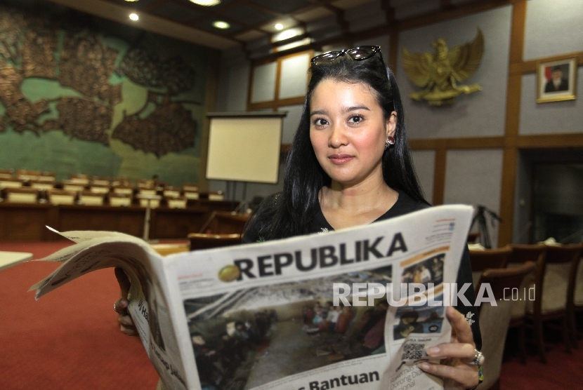 Ketua Umum Persatuan Artis Film Indonesia(PARFI) 56 Marcella Zalianty usai melakukan audiensi dengan Komisi X di Kompleks Parlemen, Jakarta, Kamis (24/11).