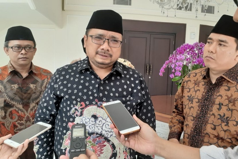 Ketua Umum Pimpinan Pusat Gerakan Pemuda Ansor Yaqut Cholil Qoumas saat ditemui wartawan di Kantor Wakil Presiden, Jakarta, Rabu (4/12).  