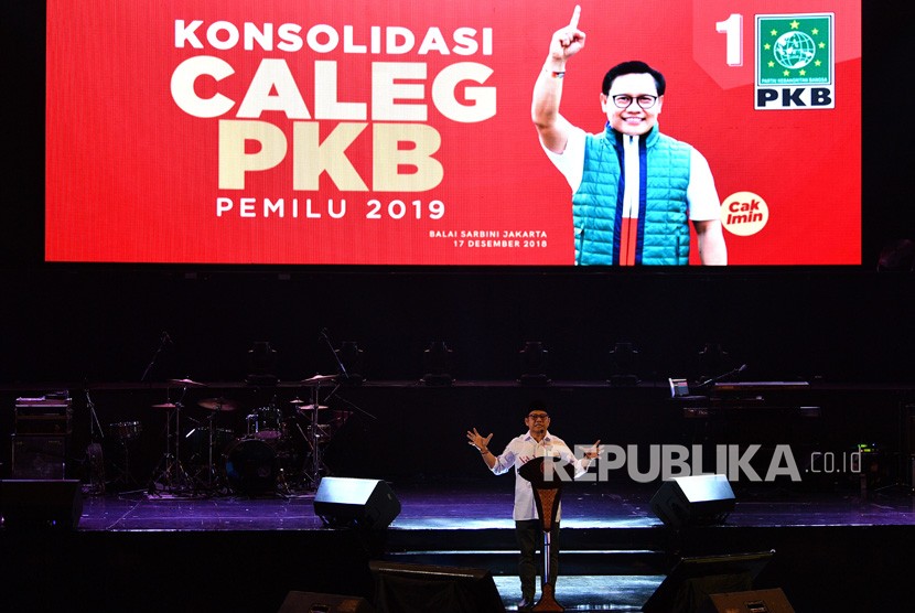 Ketua Umum PKB Muhaimin Iskandar memberikan sambutan dalam Konsolidasi Caleg PKB di Balai Sarbini, Jakarta, Senin (17/12/2018). 