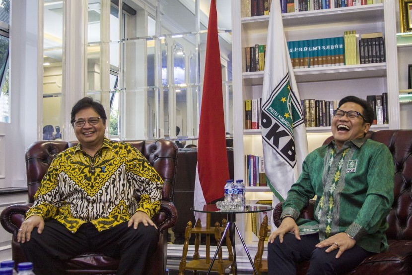 Ketua Umum PKB Muhaimin Iskandar bersama Ketua Umum Partai Golkar Airlangga Hartarto sama-sama mengusulkan masa jabatan Presiden Jokowi diperpanjang dan Pemilu 2024 ditunda.