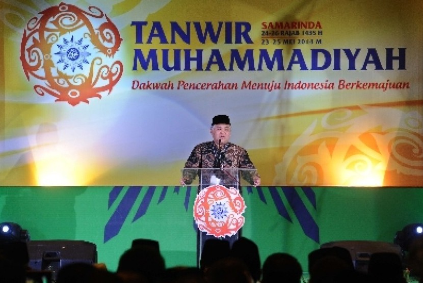 Ketua Umum PP Muhammadiyah Din Syamsuddin memberikan sambutan pada Tanwir Muhammadiyah di Mesra Ballroom, Samarinda, Kalimantan Timur, Jumat (23/5). 