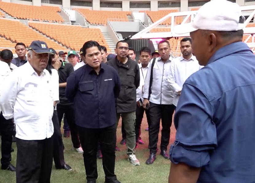 Ketua Umum PSSI Erick Thohir meninjau Jakarta International Stadium (JIS). (ilustrasi).