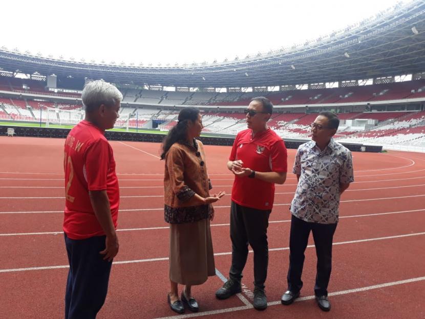 Ketua Umum PSSI M. Iriawan beserta jajaran inspeksi Stadion Utama Gelora Bung Karno (SUGBK) sebagai calon venue Piala Dunia U-20 2021, Jumat (6/3).