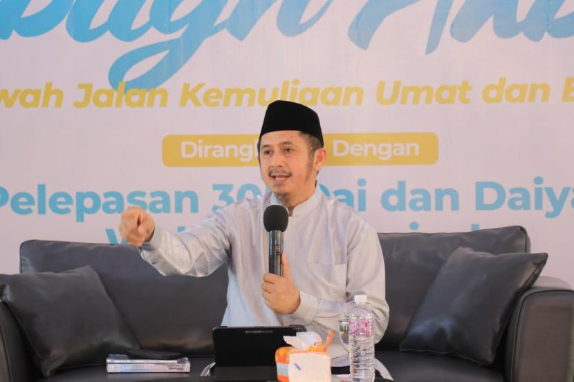 Ketua Umum Wahdah Islamiyah KH Dr  Zaitun Rasmin