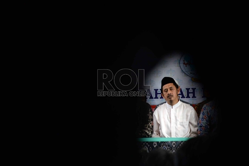 Ketua Umum Wahdah Islamiyah Zaitun Rasmin menggelar konferensi pers membantah terkait dengan jaringan teroris seperti yang disebut Metro TV di Jakarta, Senin (11/1).