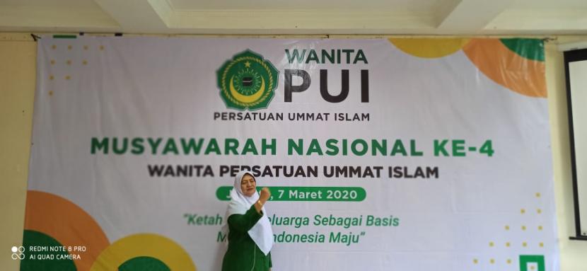 Ketua Wanita PUI, Hj. Iroh Siti Zahroh