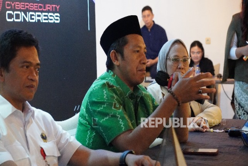 Ketum GP Ansor Addin Jauharuddin menyatakan GP Ansor berkomitmen maksimalkan bonus demografi. 