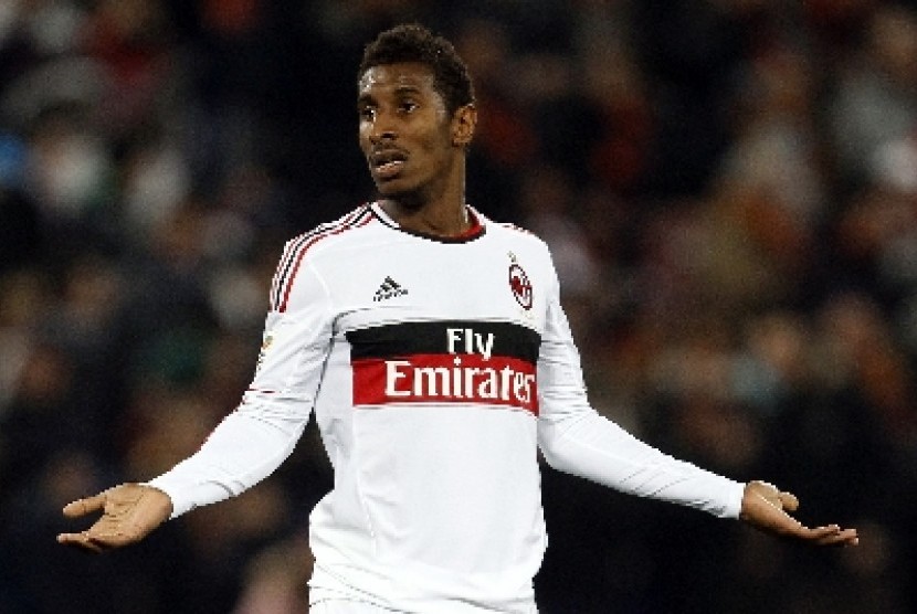  Kevin Constant.