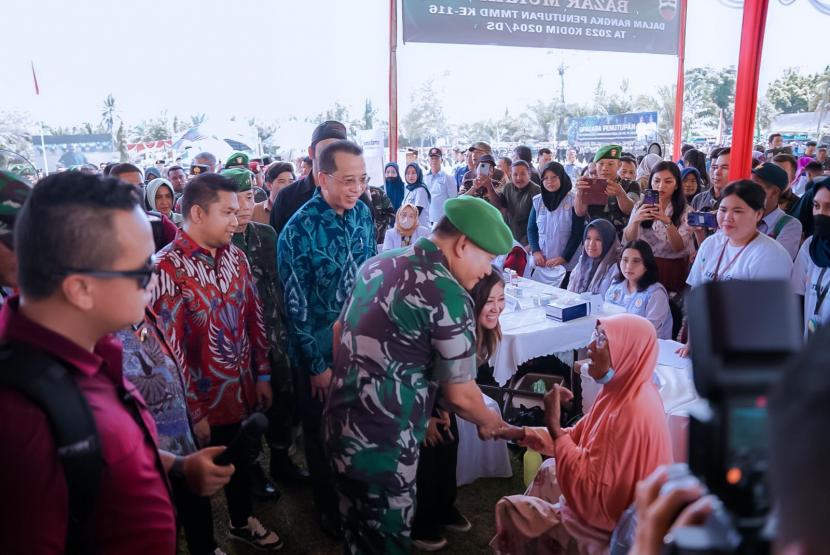 Pelayanan Kesehatan dalam Rangka Penutupan TNI Manunggal Membangun Desa (TMMD) ke-116 TA 2023 Kodim 0204/DS di Kota Deli Serdang, Sumatera Utara, Kamis (8/6/2023).