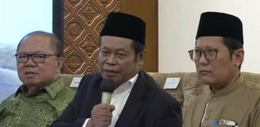 Waketum MUI, KH Marsudi Syuhud (tengah) saat menyampaikan sambutan dalam Silaturahim Nasional Ormas Islam dan Majelis Agama.