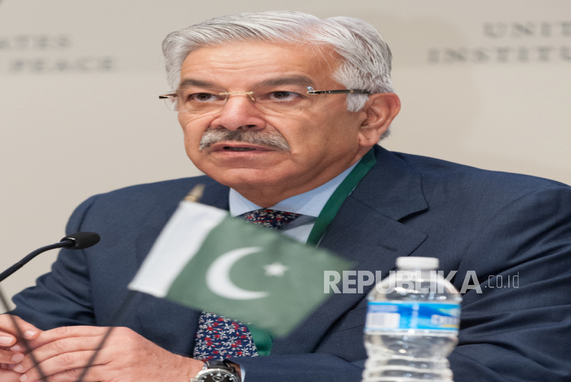 Khawaja M Asif
