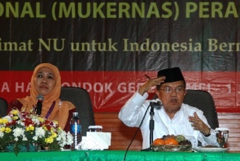 Khofifah Indar Parawansa and Jusuf Kalla