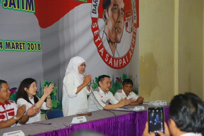 Khofifah Indar Parawansa saat berkampanye di Malang, Jawa Timur, Sabtu (3/3).