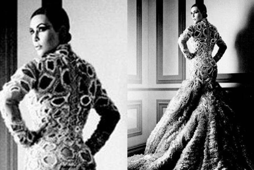 Kim Kardashian memakai gaun rancangan desainer Indonesia Tex Saverio