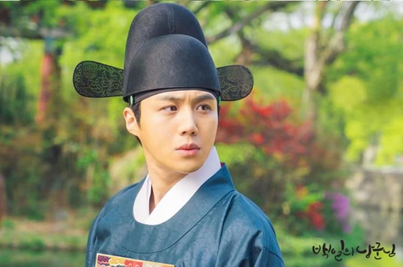 Kim Seon-ho dalam serial 100 Days My Prince. Seon-hodebut di layar lebar sebagai penjahat kejam dalam film The Childe.