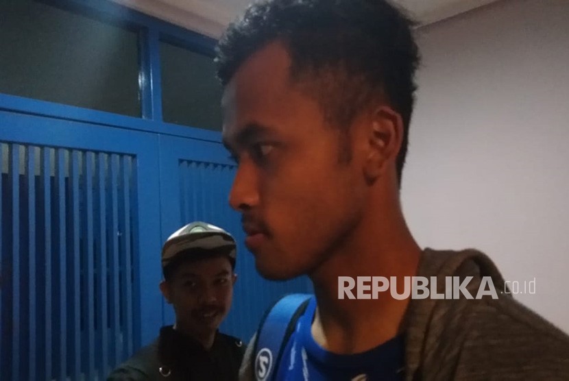 Kiper Persib Bandung, Aqil Savik di SPOrT Jabar, Bandung, Kamis (17/5). 