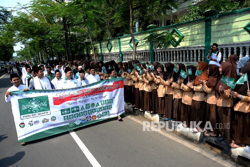 Kirab Hari Santri Nasional. 