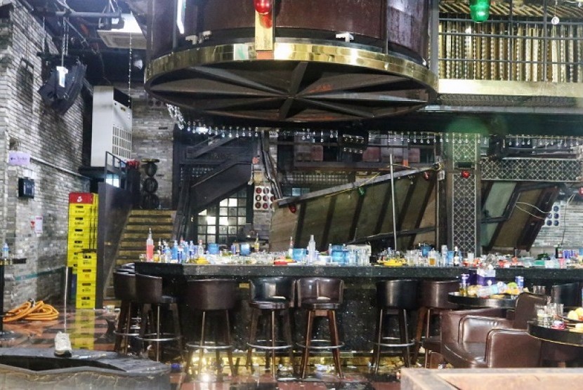 Klub malamm Coyote Ugly di Kota Gwangju, Korea Selatan.