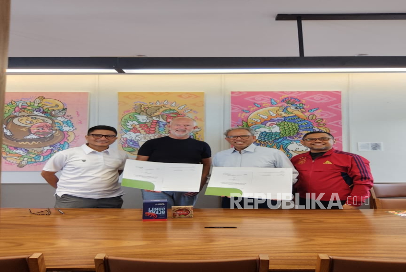 KNEKS dan PUM Netherlands melanjutkan kerja sama sejak 2023 dalam penguatan pengembangan ekosistem bisnis dan kewirausahaan syariah di Indonesia. 