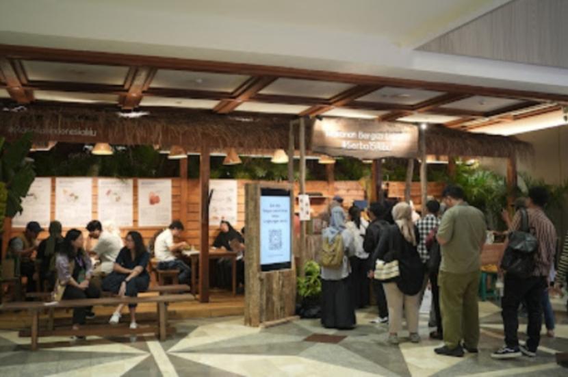 Koalisi Ekonomi Membumi (KEM) berkolaborasi dengan IdeaFest untuk mengadakan acara inovatif bertajuk Sustainable Plates: Where Local Food Meets Tech, Finance, and Emissions. 