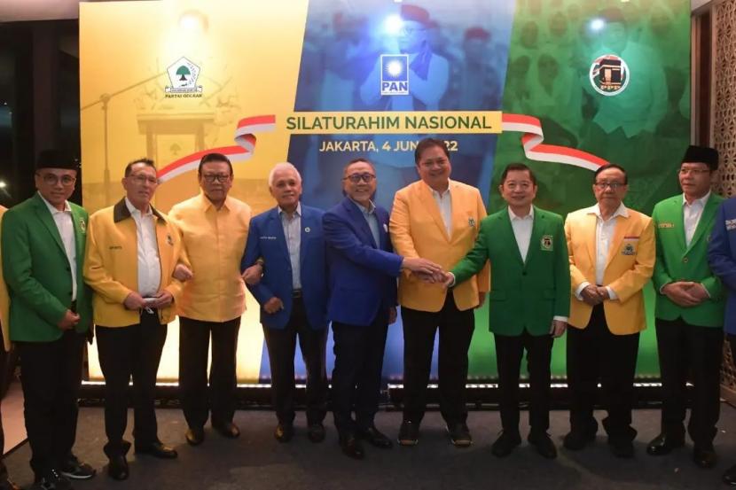 Koalisi Indonesia Bersatu (KIB) yang terdiri dari Partai Golkar, Partai Amanat Nasional (PAN), dan Partai Persatuan Pembangunan (PPP) menggelar Silaturahim Nasional di Plataran Senayan, Jakarta, Sabtu (4/6).