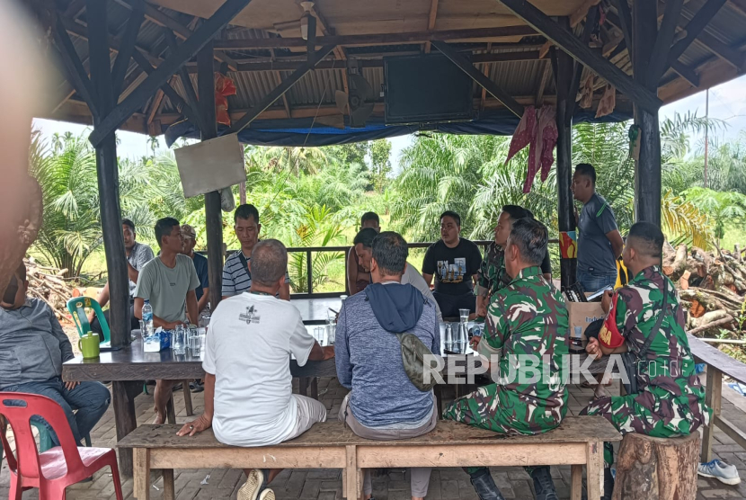 Kodam I/Bukit Barisan menyelesaikan keributan antara prajurit TNI dan dan pemuda pengemudi motor di Deli Serdang, Sumut.